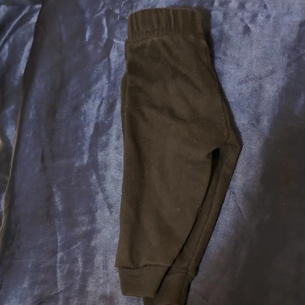 Newborn Baby Boy Sweatpants Bundle(3) - Picture 4 of 5